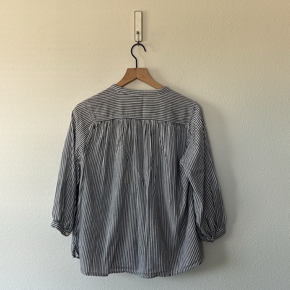 Old Navy Button-Front Striped Swing Shirt - Picture 7 of 7